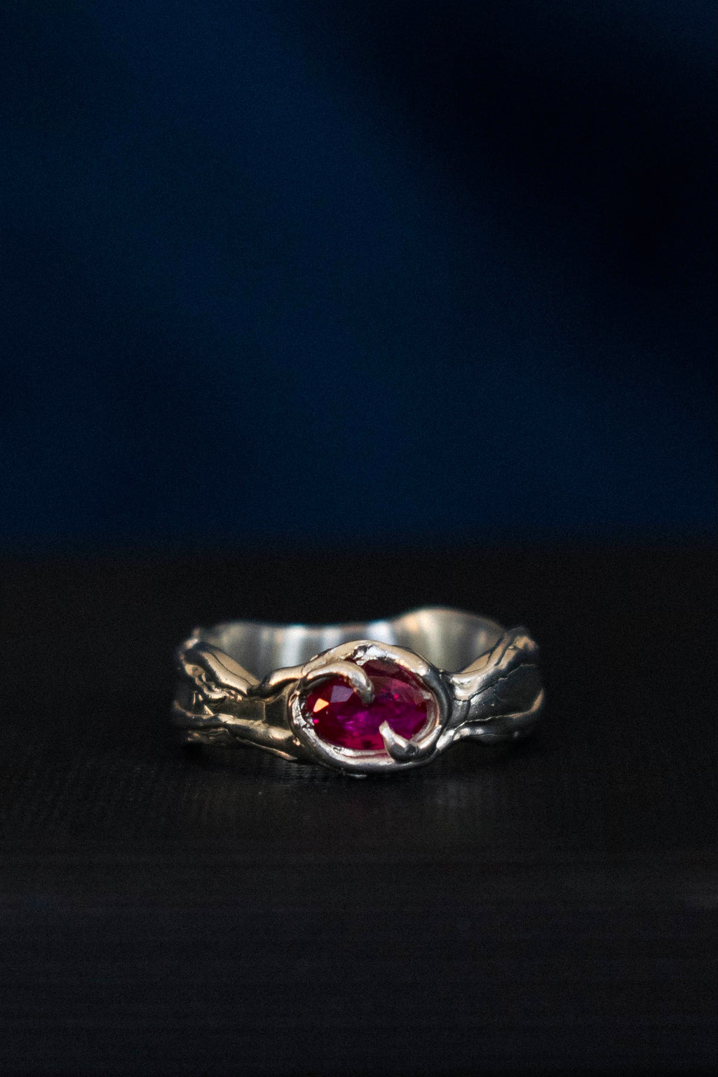 Murmuro Ring - Silver & Ruby