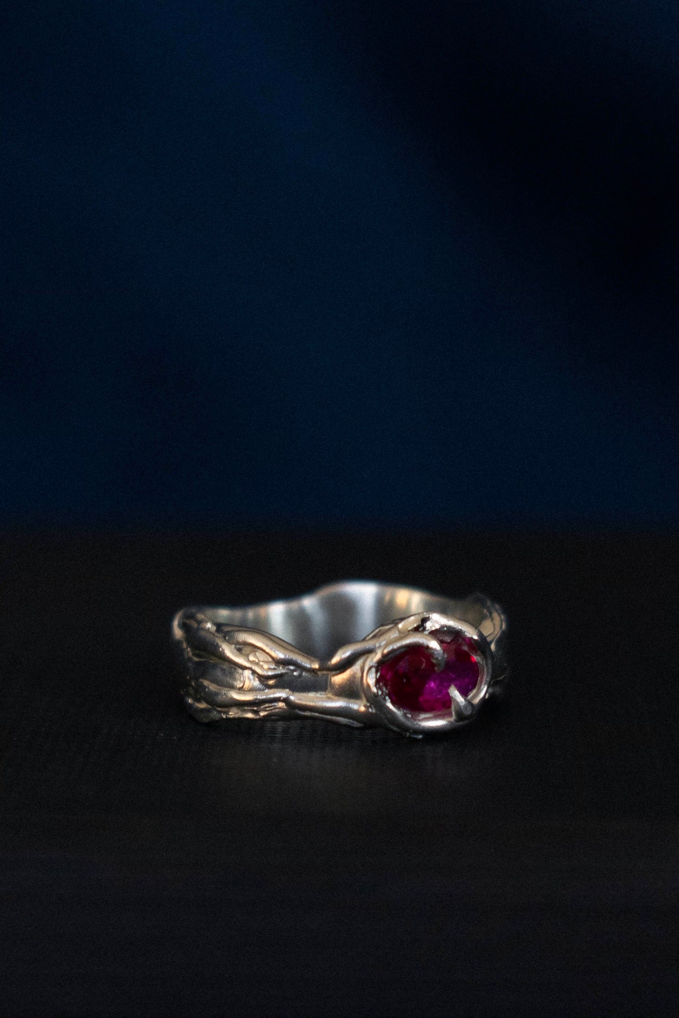 Murmuro Ring - Silver & Ruby